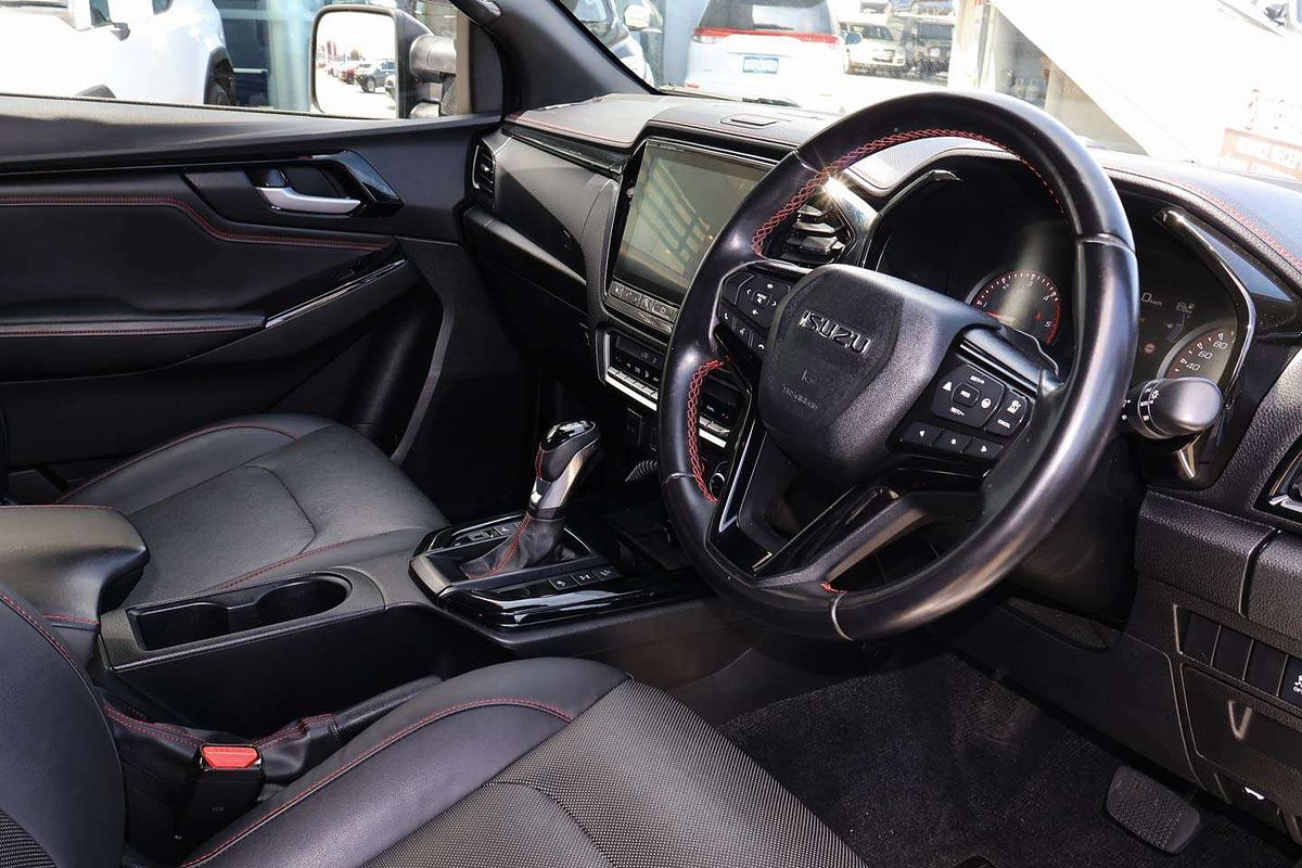 2022 Isuzu D-MAX X-TERRAIN 4X4