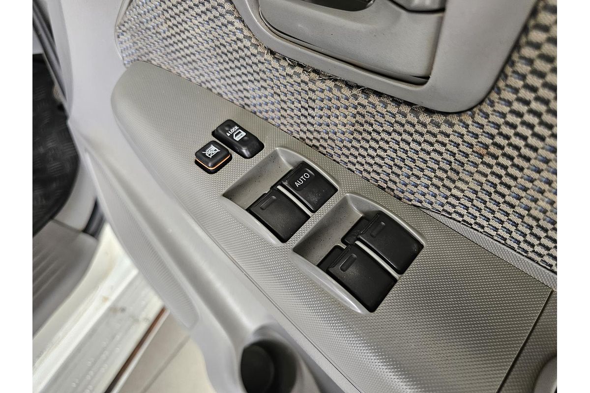 2008 Toyota Hilux SR KUN26R 4X4