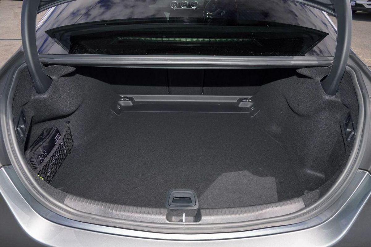 2022 Mercedes-Benz C-Class C200 W206