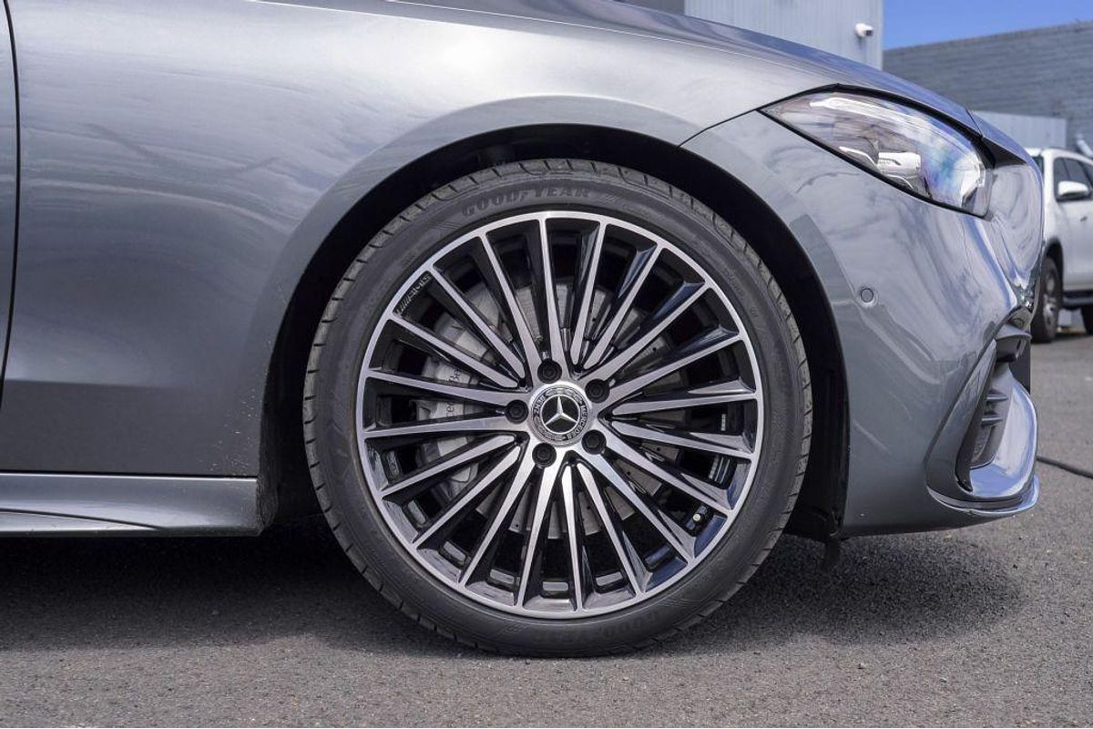 2022 Mercedes-Benz C-Class C200 W206