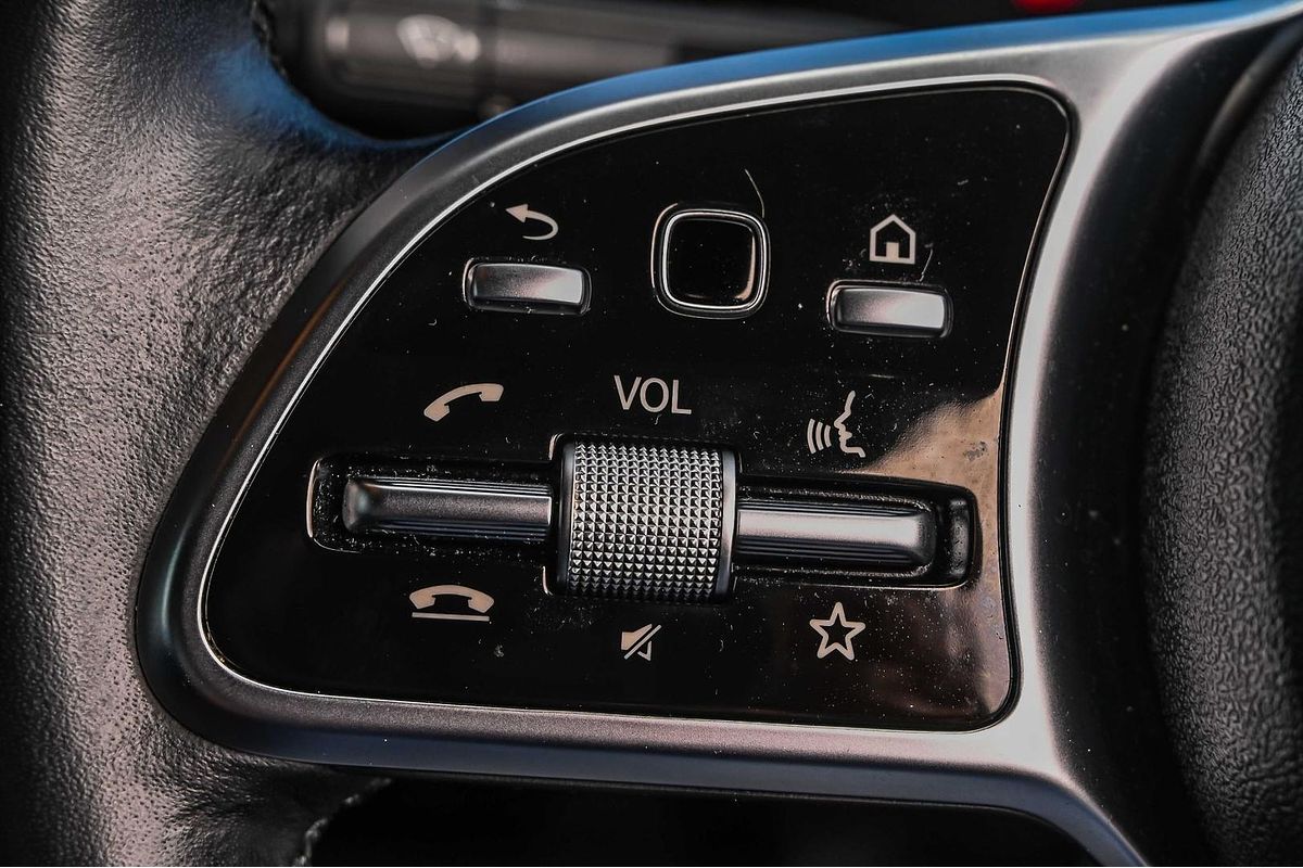 2020 Mercedes-Benz A-Class A250 V177