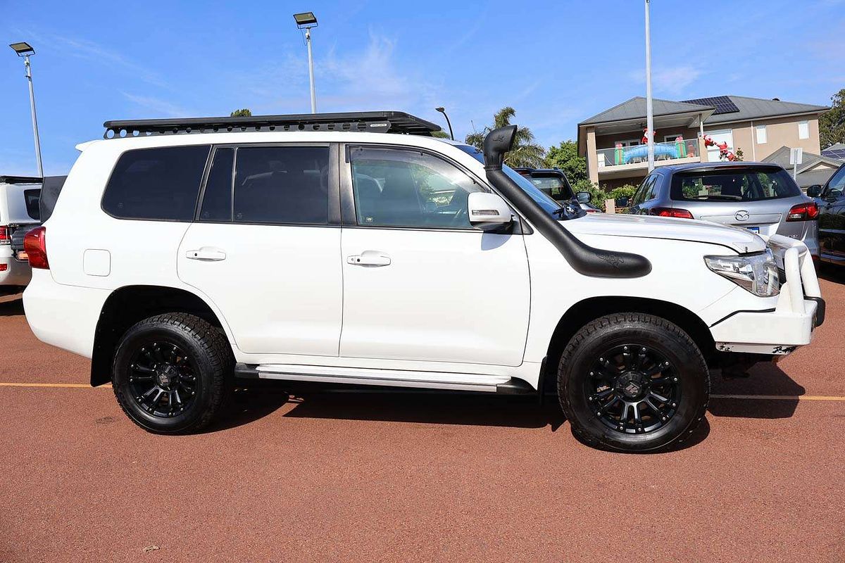 2013 Toyota Landcruiser GXL VDJ200R