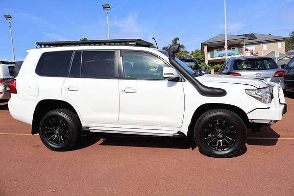 2013 Toyota Landcruiser GXL VDJ200R