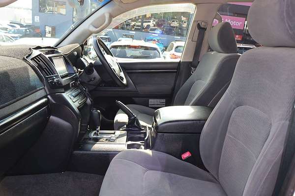 2013 Toyota Landcruiser GXL VDJ200R