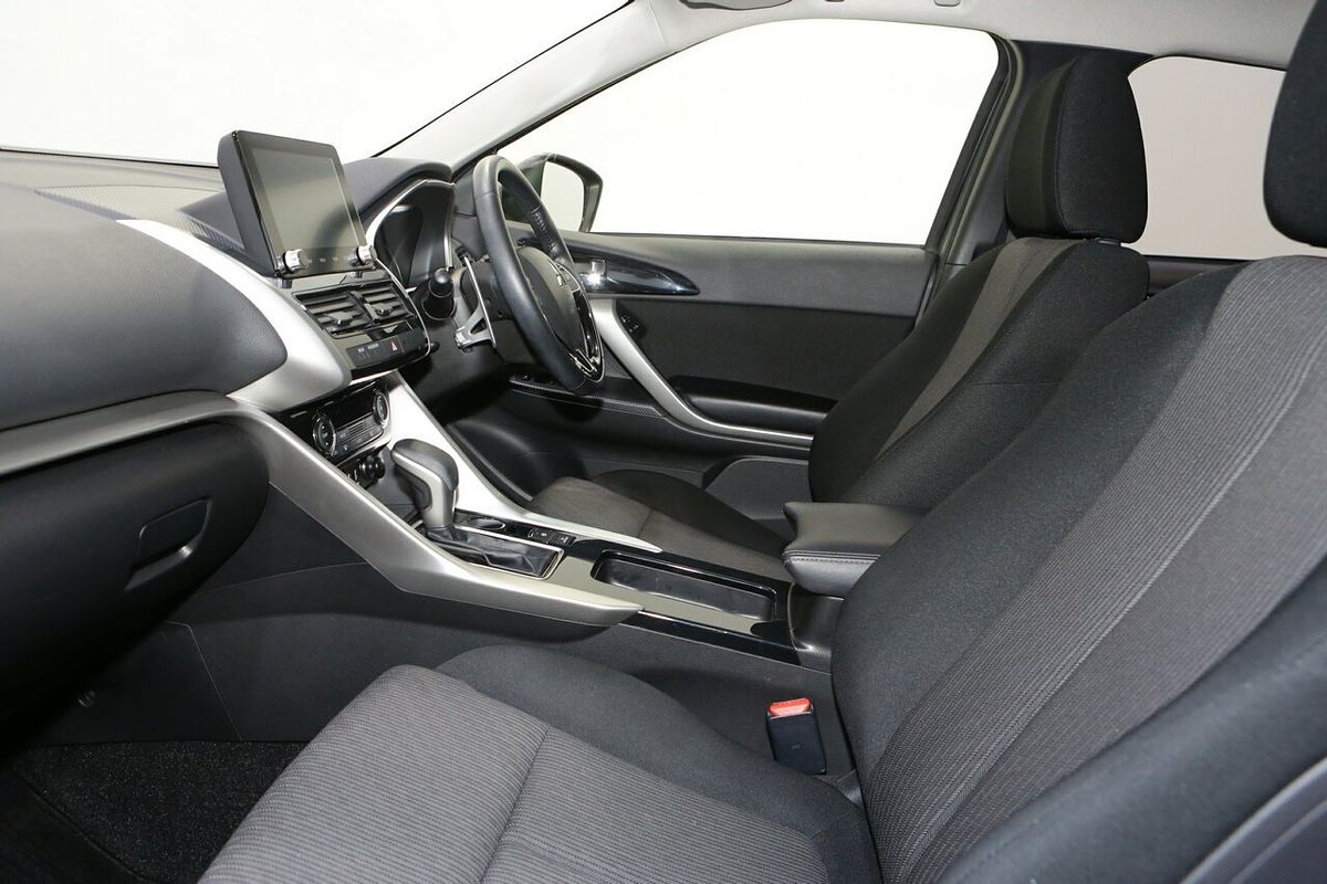 2020 Mitsubishi Eclipse Cross LS YB