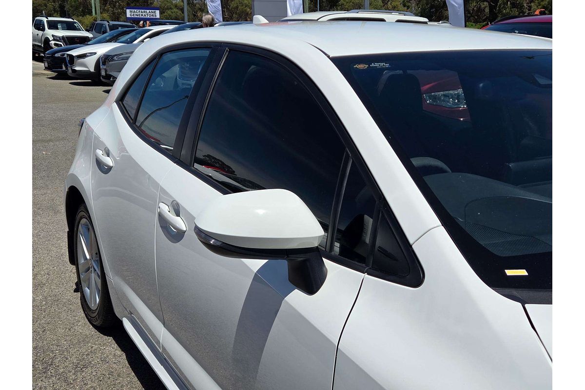 2021 Toyota Corolla Ascent Sport MZEA12R