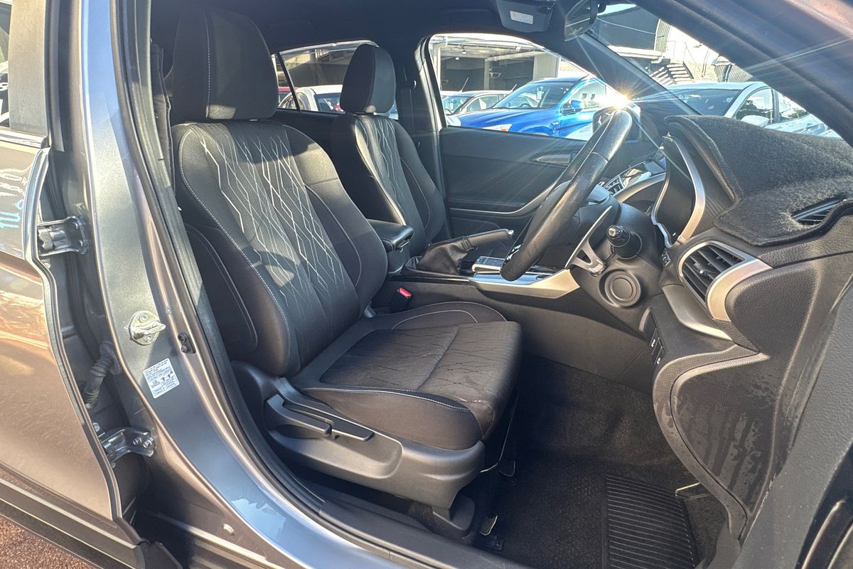 2019 Mitsubishi Eclipse Cross Black Edition YA