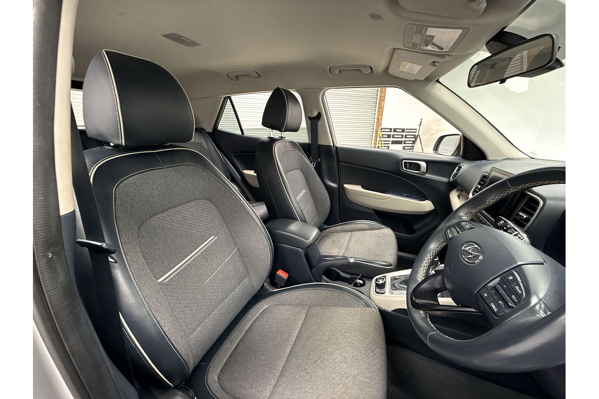 2020 Hyundai Venue Elite QX.2