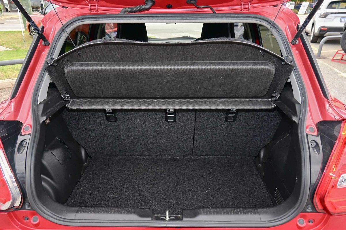 2018 Suzuki Swift GL Navigator AZ