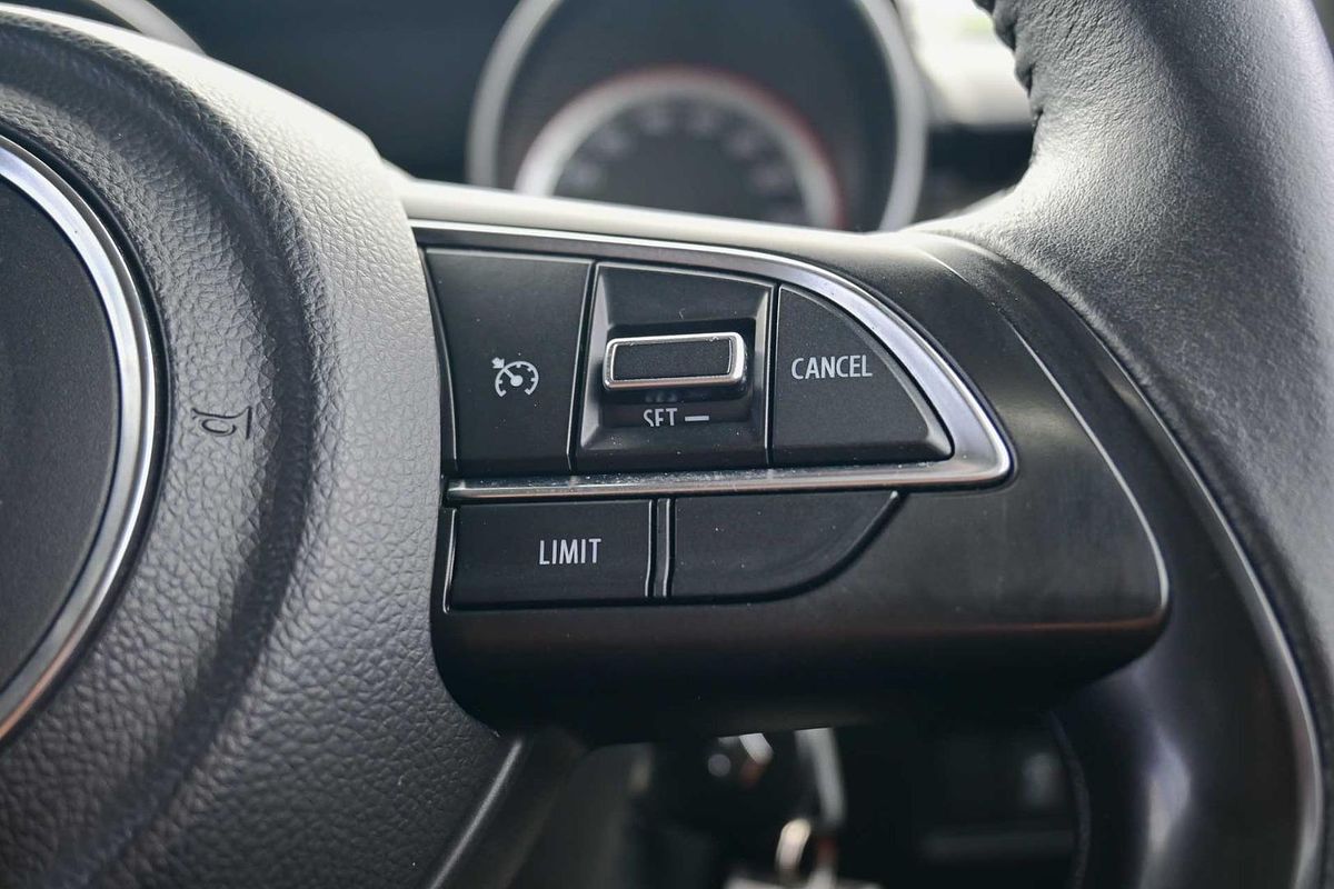 2018 Suzuki Swift GL Navigator AZ