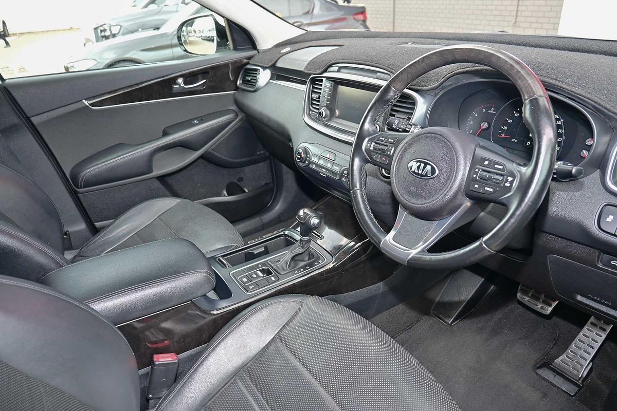 2016 Kia Sorento SLi UM