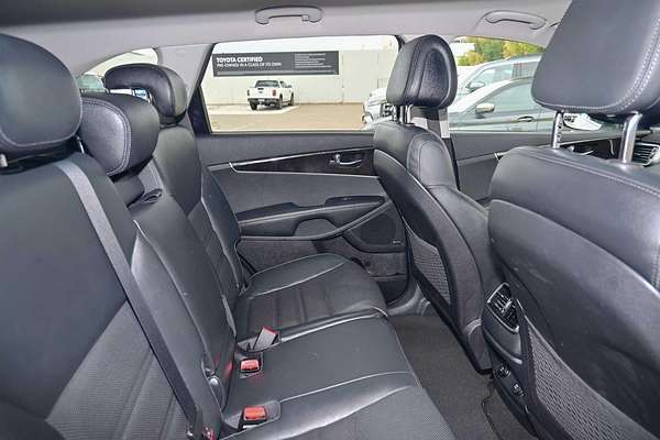 2016 Kia Sorento SLi UM