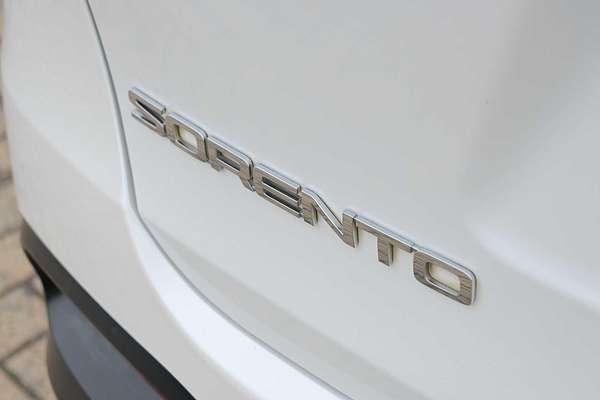 2016 Kia Sorento SLi UM