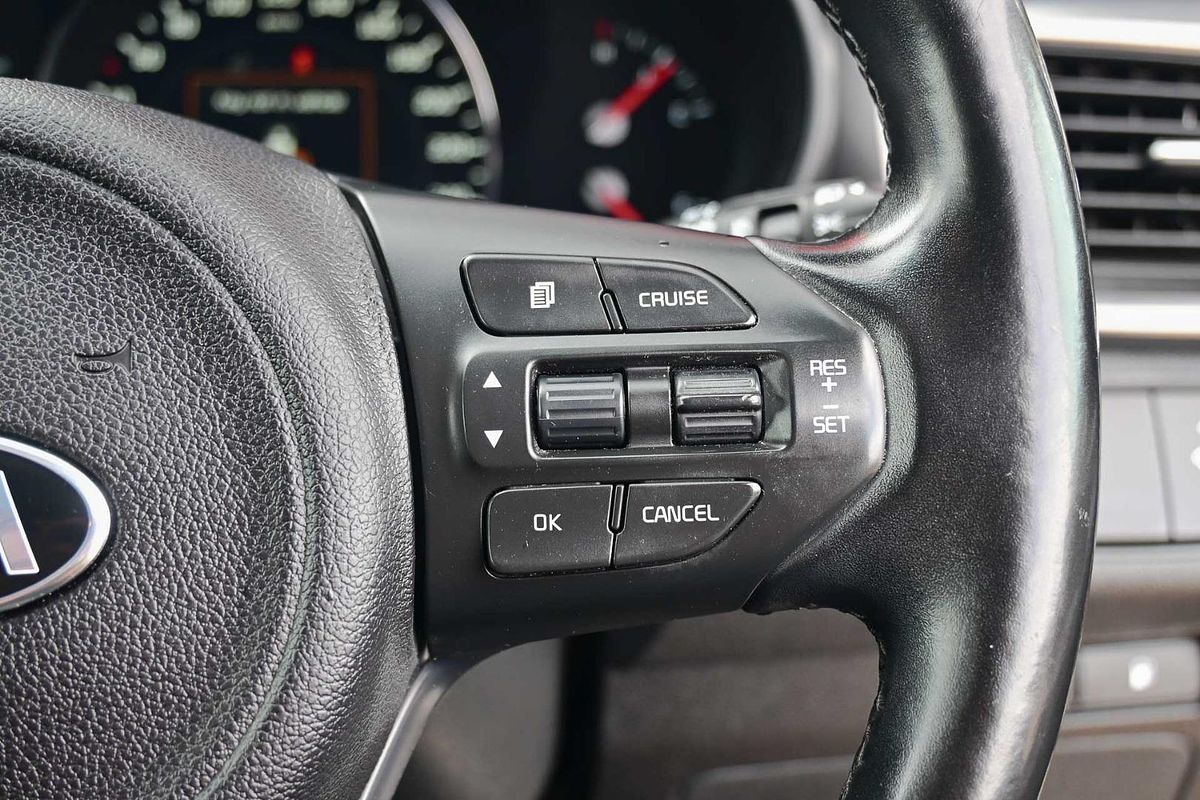 2016 Kia Sorento SLi UM