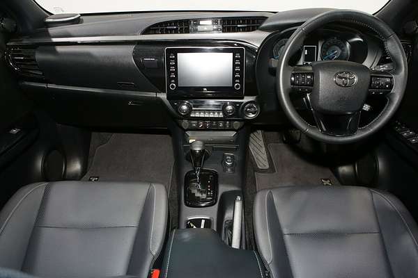 2025 Toyota Hilux Rogue 48V GUN126R 4X4
