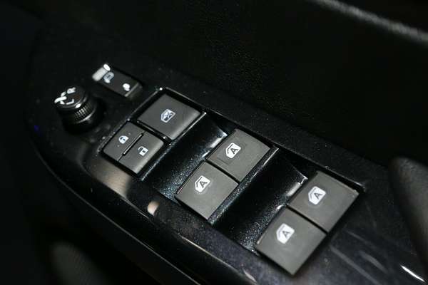 2025 Toyota Hilux Rogue 48V GUN126R 4X4