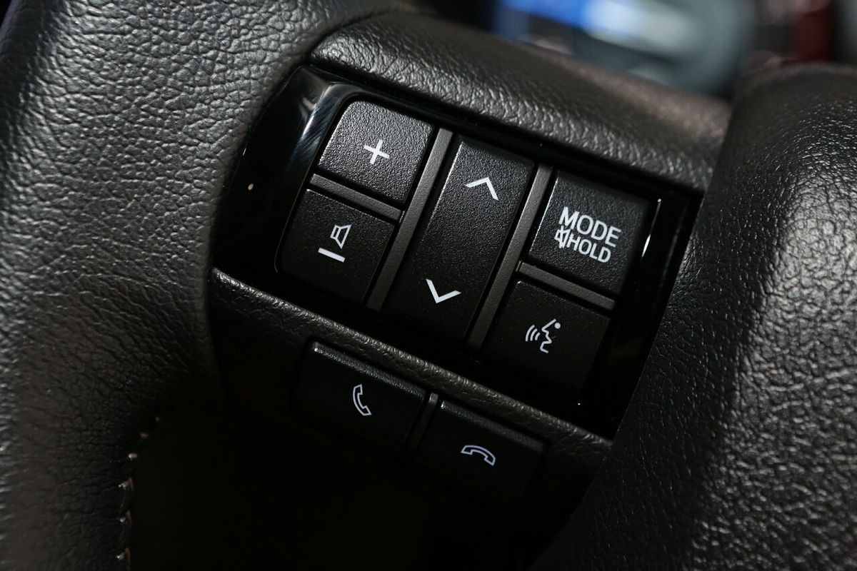 2025 Toyota Hilux Rogue 48V GUN126R 4X4