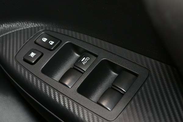 2024 Mitsubishi Eclipse Cross ES YB