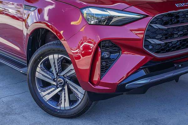 2025 Isuzu MU-X LS-T