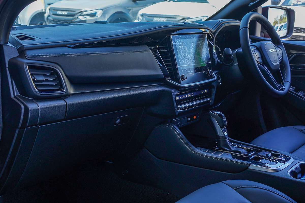 2025 Isuzu MU-X LS-T