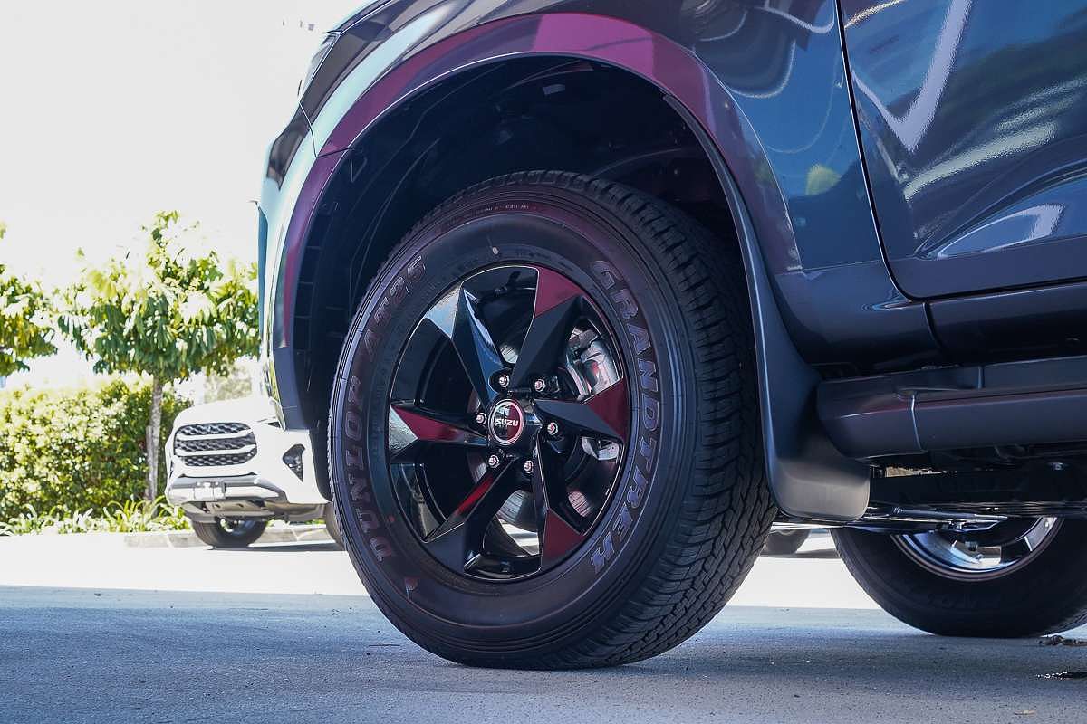 2025 Isuzu D-MAX X-RIDER 4X4