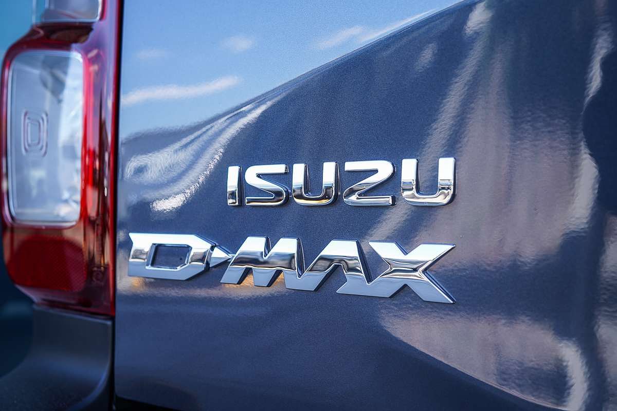 2025 Isuzu D-MAX X-RIDER 4X4