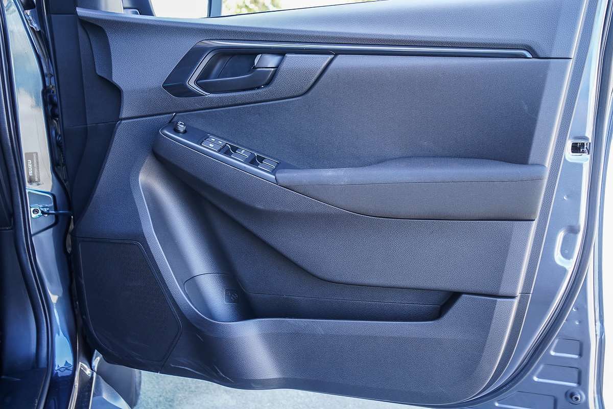 2025 Isuzu D-MAX X-RIDER 4X4