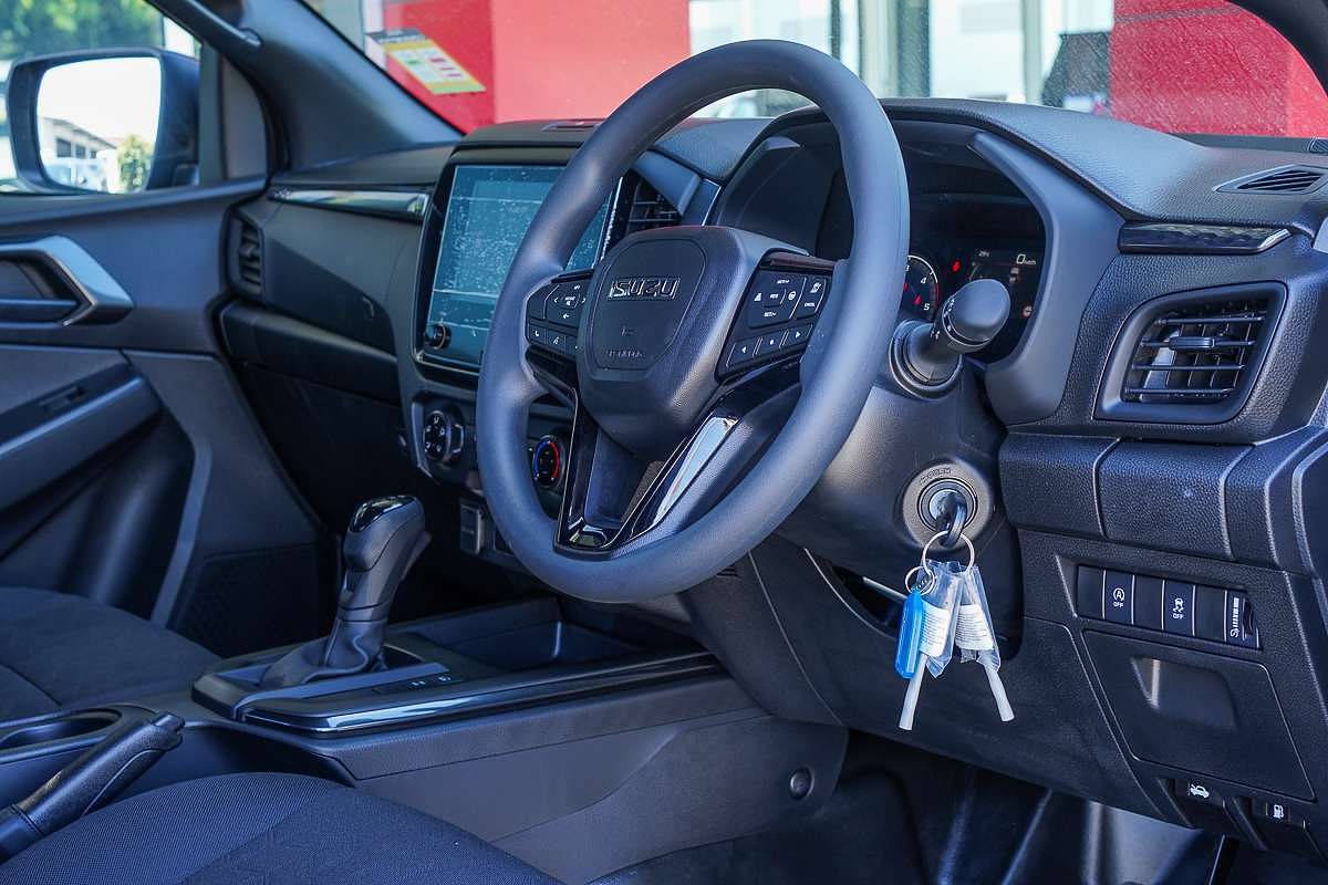 2025 Isuzu D-MAX X-RIDER 4X4