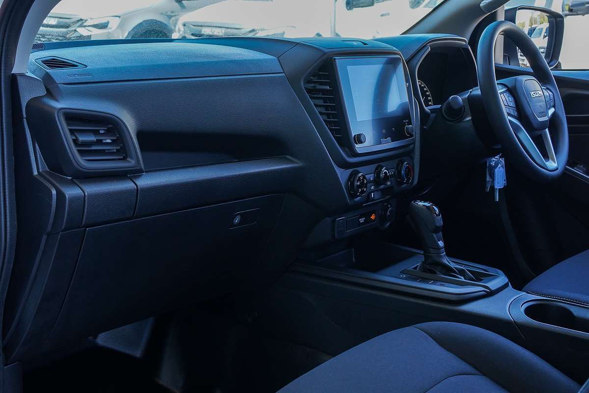 2025 Isuzu D-MAX SX 4X4