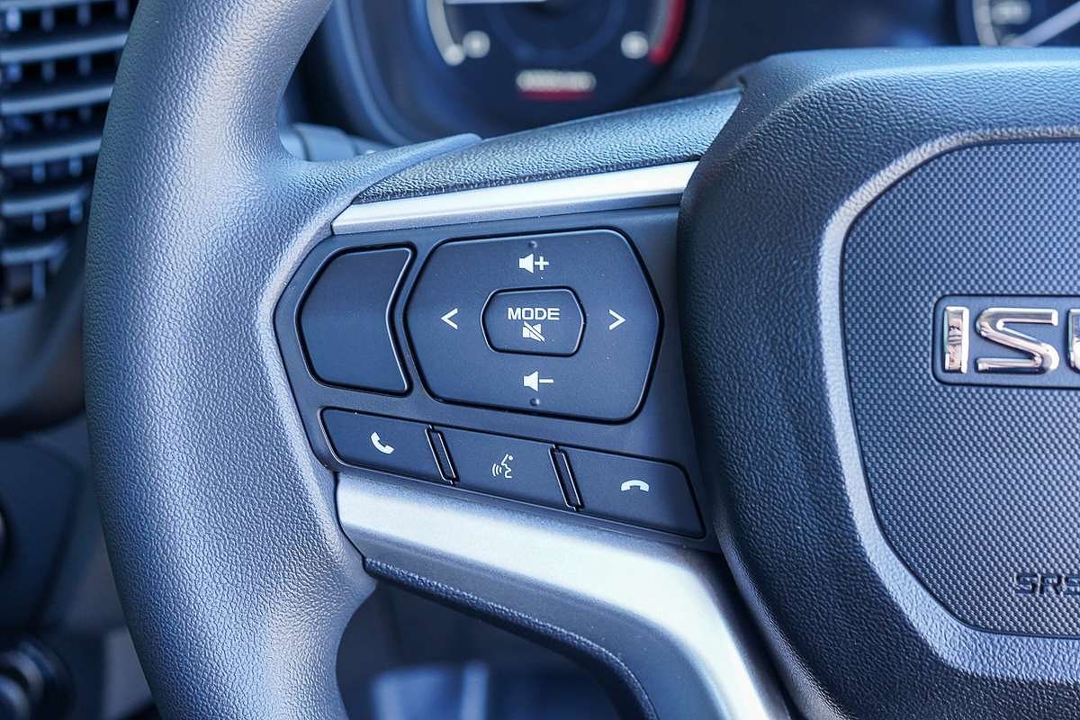 2025 Isuzu D-MAX SX 4X4