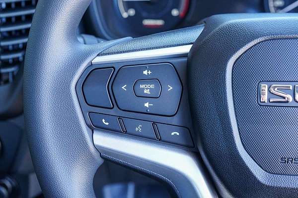 2025 Isuzu D-MAX SX 4X4