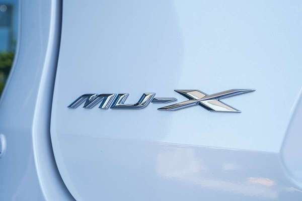 2025 Isuzu MU-X LS-T