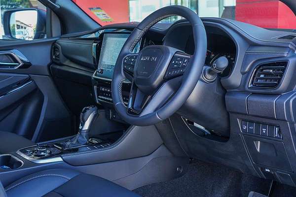 2025 Isuzu MU-X LS-T