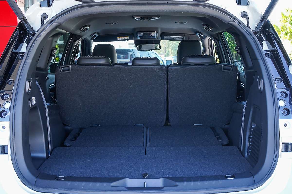 2025 Isuzu MU-X LS-T