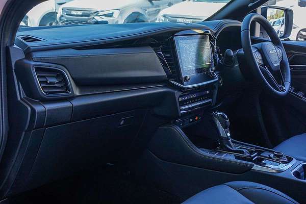 2025 Isuzu MU-X LS-T