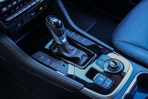 2025 Isuzu MU-X LS-T