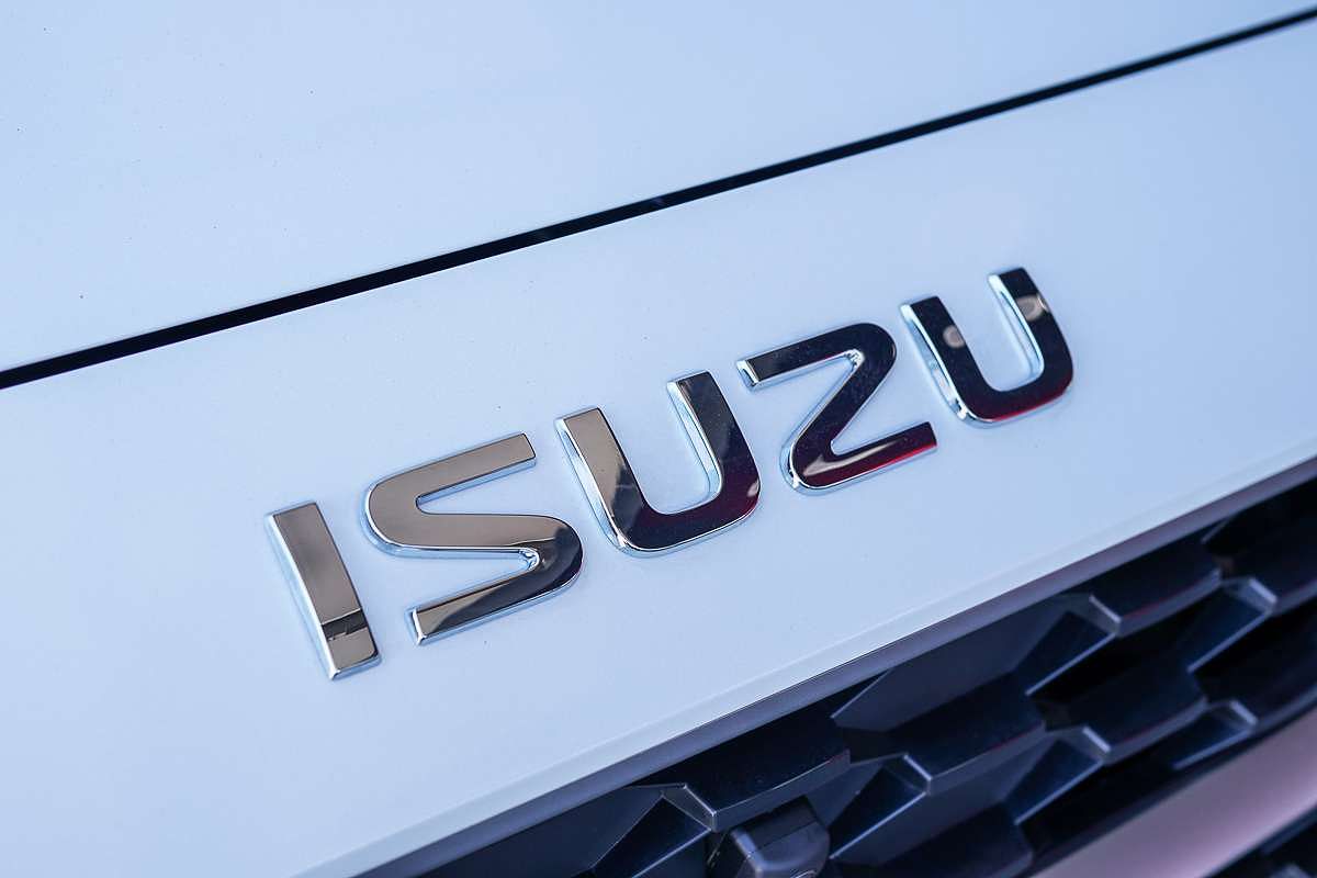 2025 Isuzu MU-X LS-T