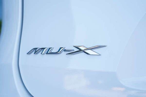 2025 Isuzu MU-X LS-T