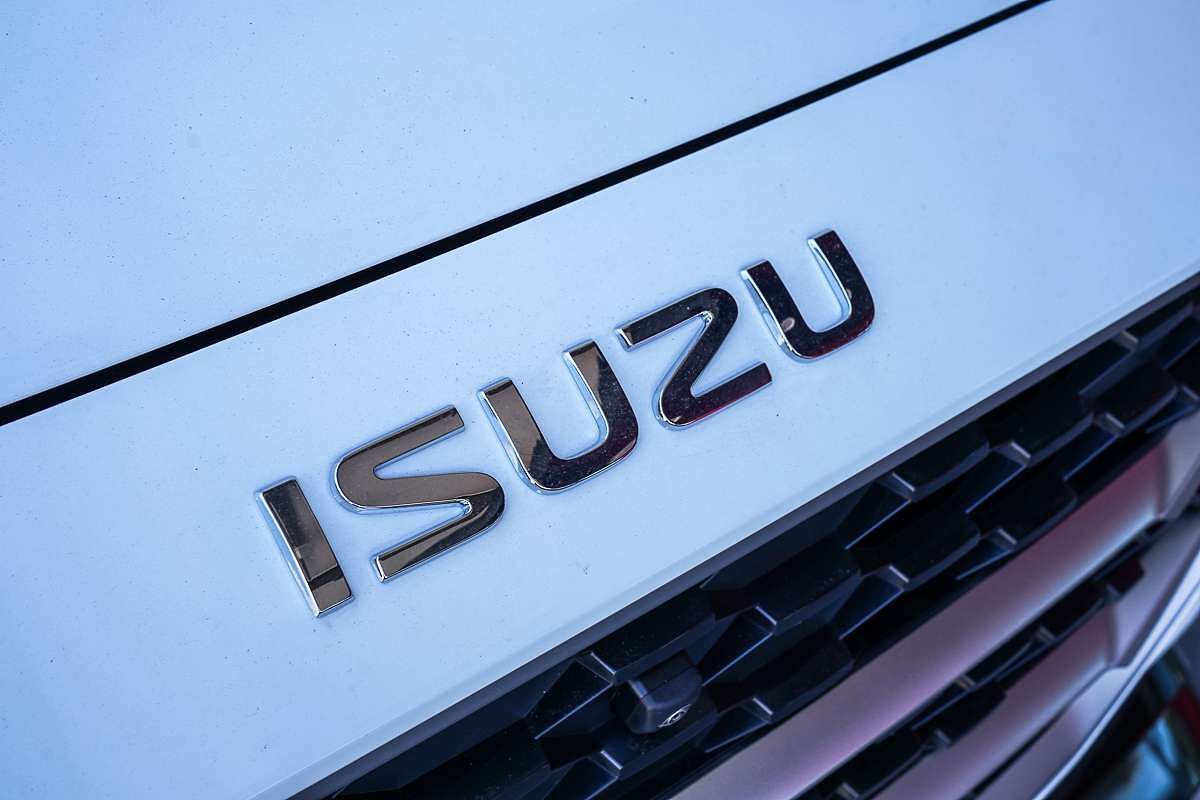 2025 Isuzu MU-X LS-T