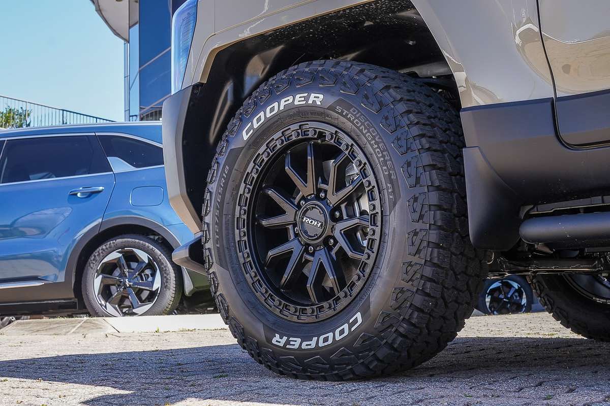 2025 Kia Tasman SX+ TK 4X4