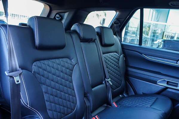 2025 Ford Everest Platinum 3.0L