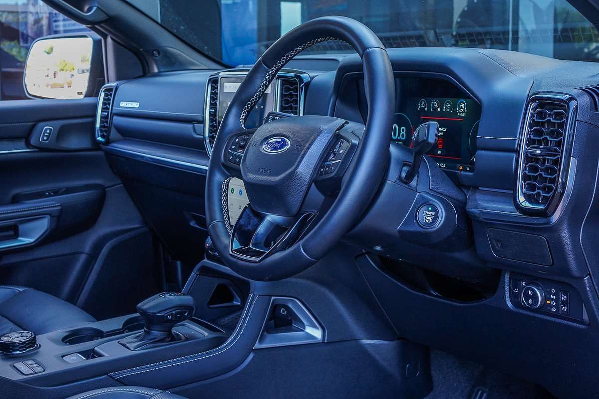 2025 Ford Everest Platinum 3.0L