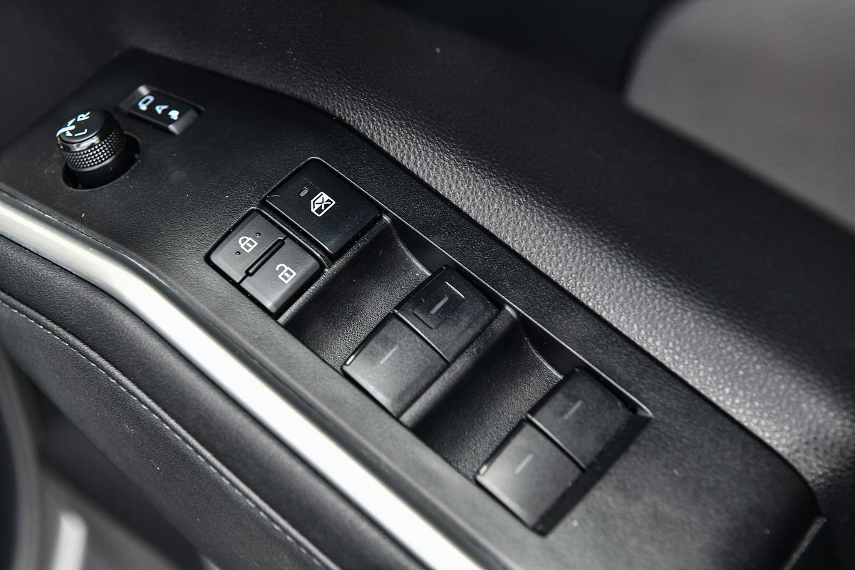 2023 Toyota KLUGER GX 2WD TXUA70R