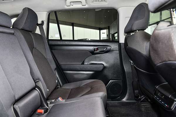 2023 Toyota KLUGER GX 2WD TXUA70R