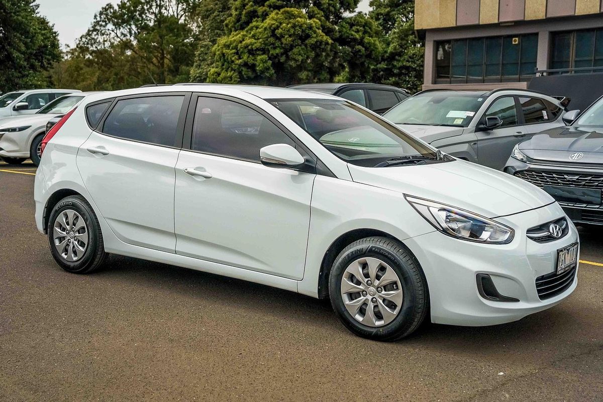 2016 Hyundai Accent Active RB3
