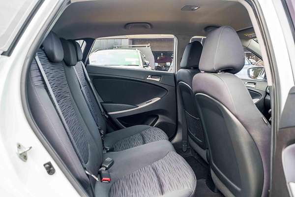 2016 Hyundai Accent Active RB3