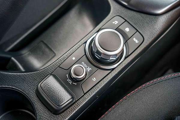 2025 Mazda 2 G15 Evolve DJ Series