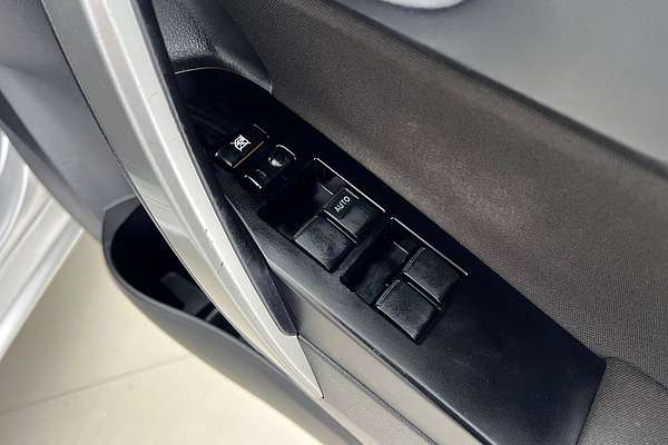 2014 Toyota Corolla Ascent Sport ZRE182R thumb-9