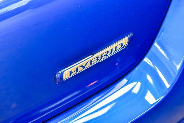 2025 Suzuki Swift Hybrid Plus UZ