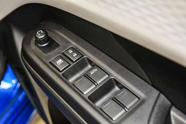 2025 Suzuki Swift Hybrid Plus UZ